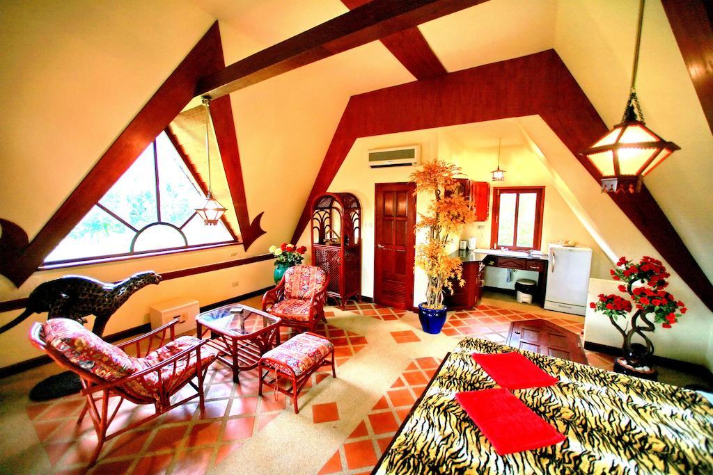 Coco Palace Resort Nai Harn Δωμάτιο φωτογραφία