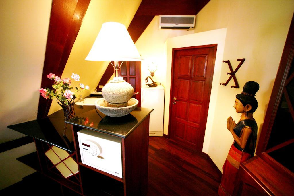 Coco Palace Resort Nai Harn Δωμάτιο φωτογραφία